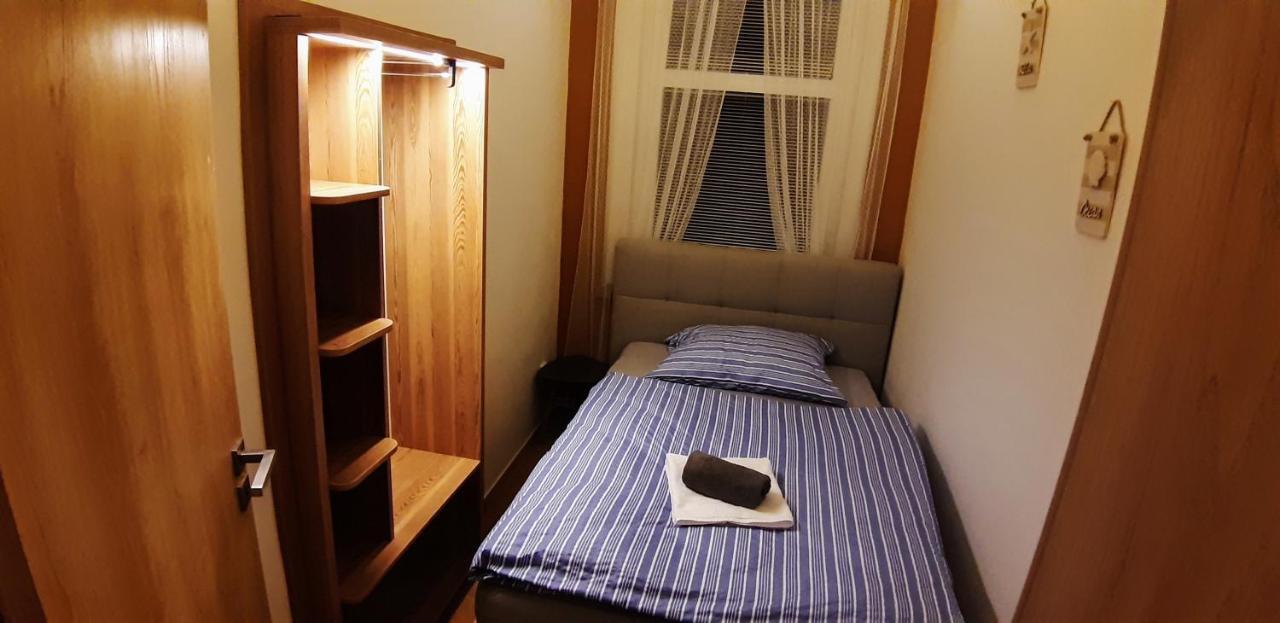 Three Apartment Františkovy Lázně エクステリア 写真