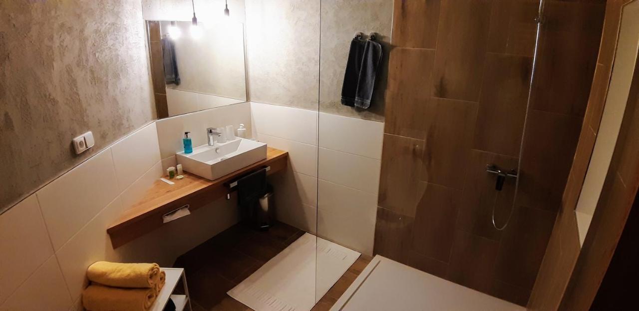 Three Apartment Františkovy Lázně エクステリア 写真