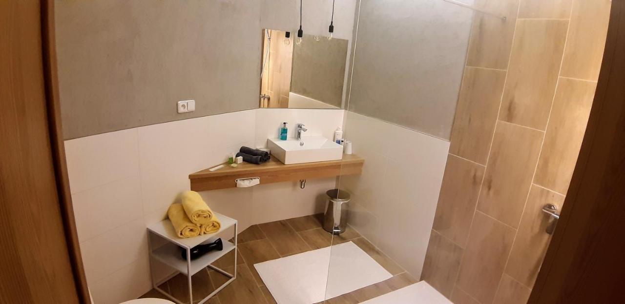Three Apartment Františkovy Lázně エクステリア 写真