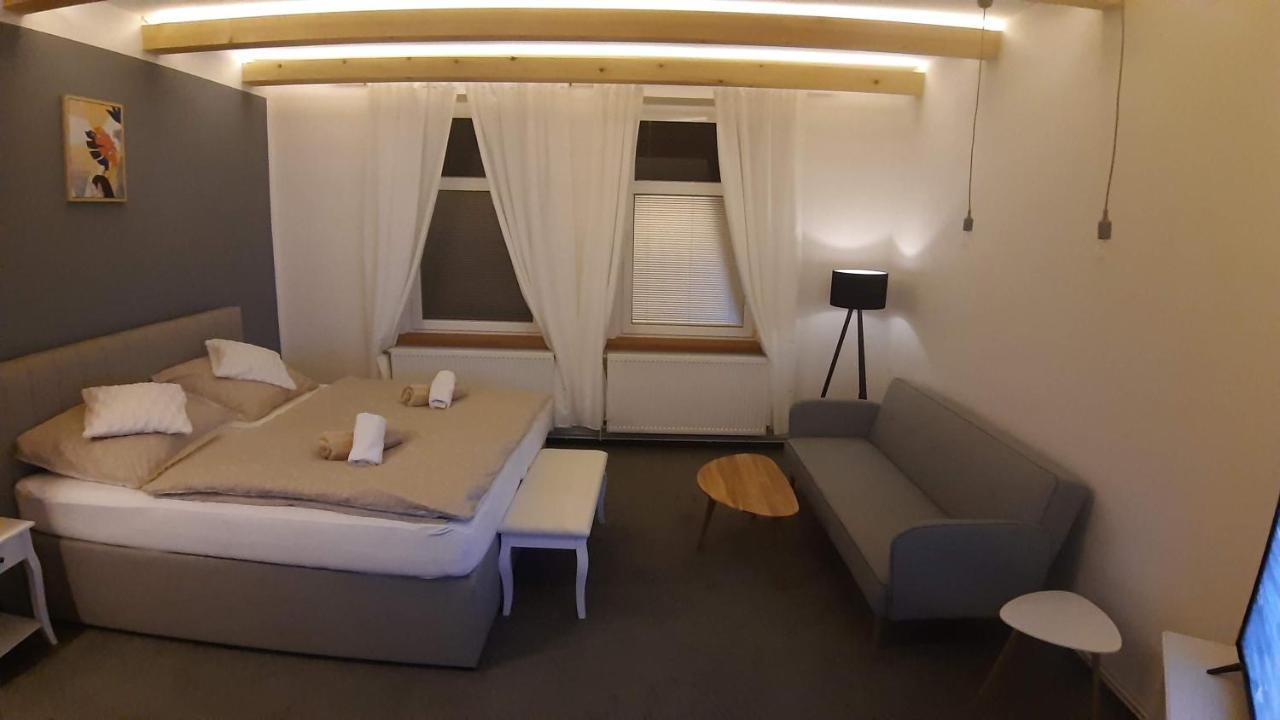 Three Apartment Františkovy Lázně エクステリア 写真